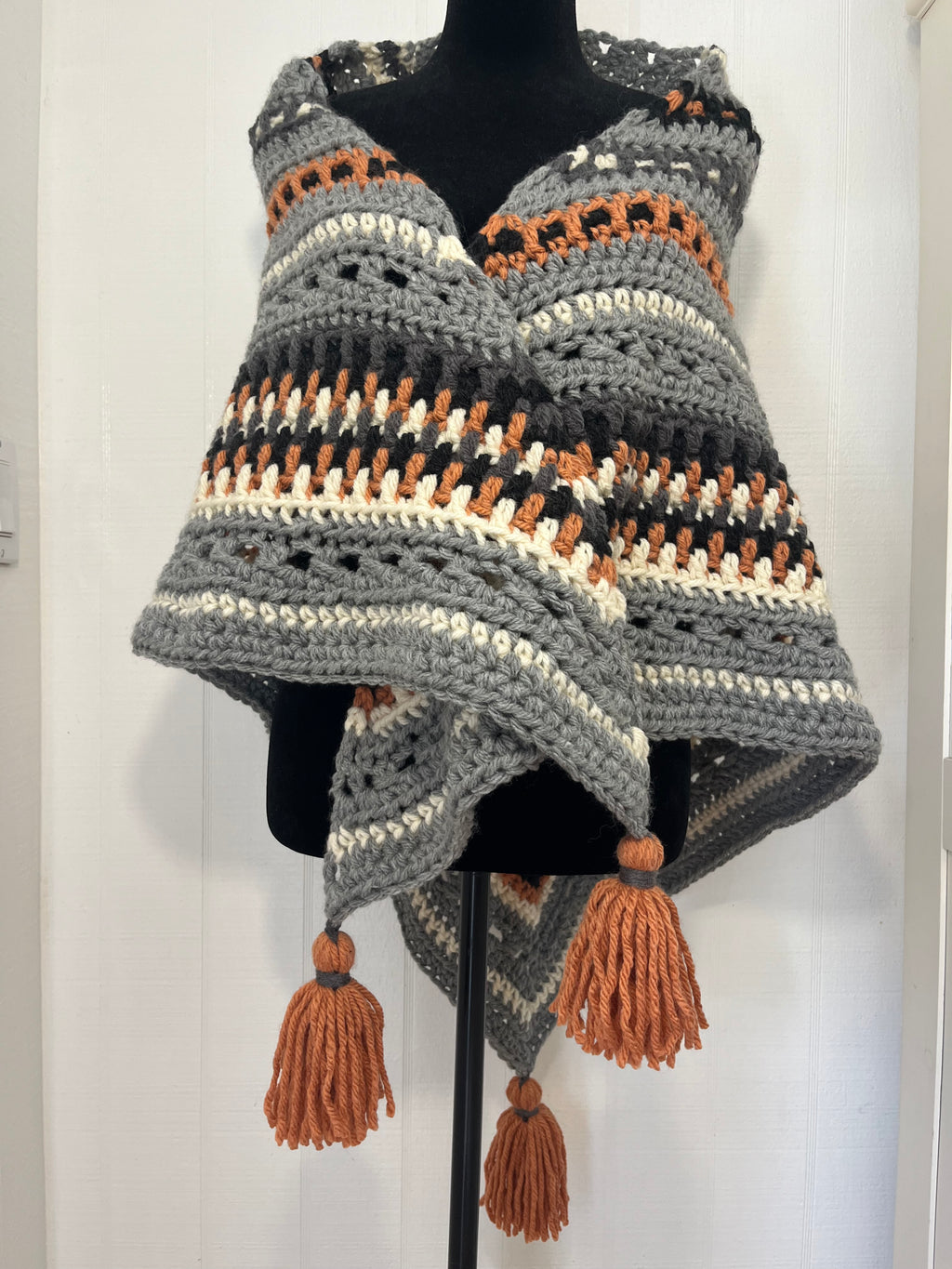 Bulky Crochet Shawl with Tassels