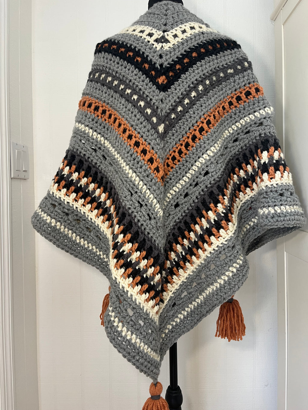 Bulky Crochet Shawl with Tassels